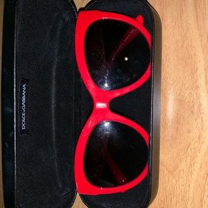 Cat eye sunglasses